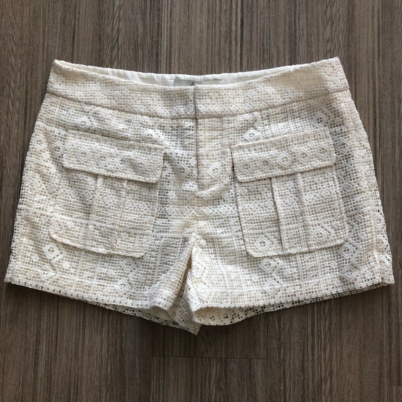NWT Joie Cream Lace Shorts Size 2 - Picture 2 of 6